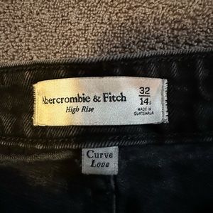 Abercrombie - black flare jeans - 32/14